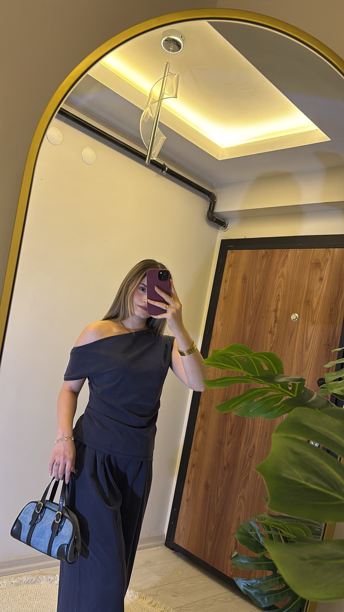 Tek Omuz Detaylı Bluz ve Pantolon Takım